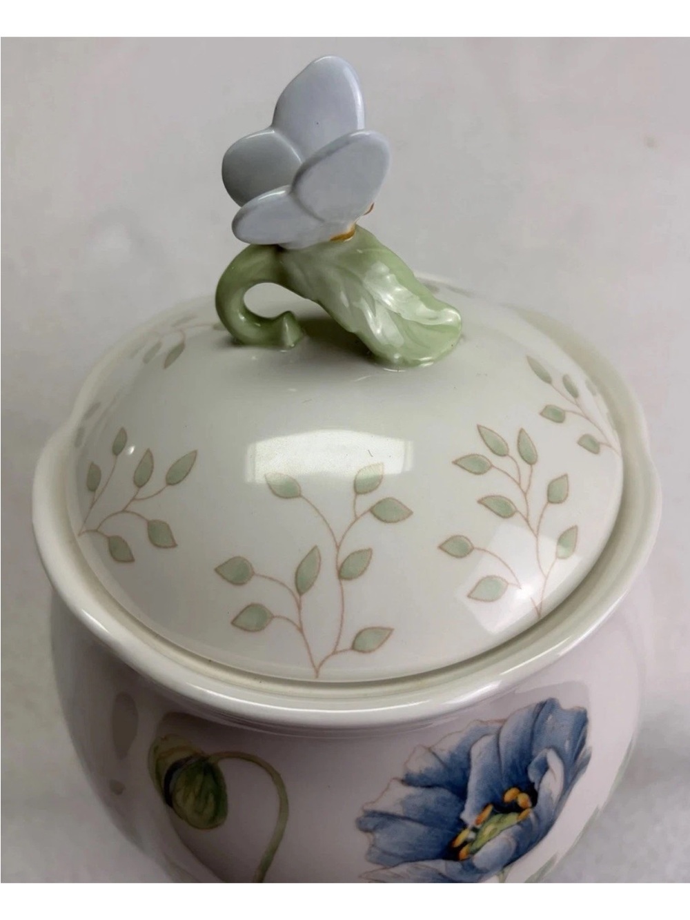 Lenox Butterfly Meadow Porcelain Small Canister with Monarch BRAND NEW W/tag - Picture 4 of 8